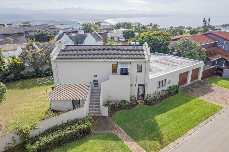 3 Bedroom Property for Sale in Upper Main Street Western Cape